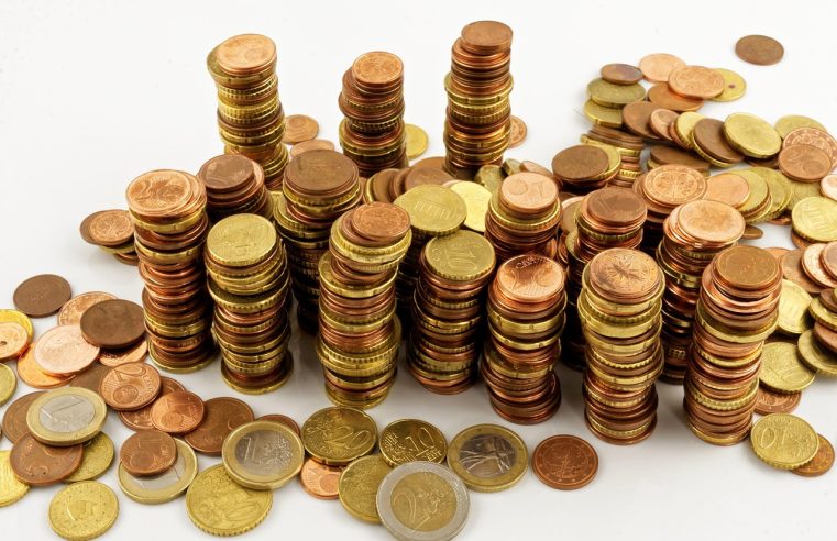 Make Informed Financial Moves Using a Mortgage Calculator With Amortization