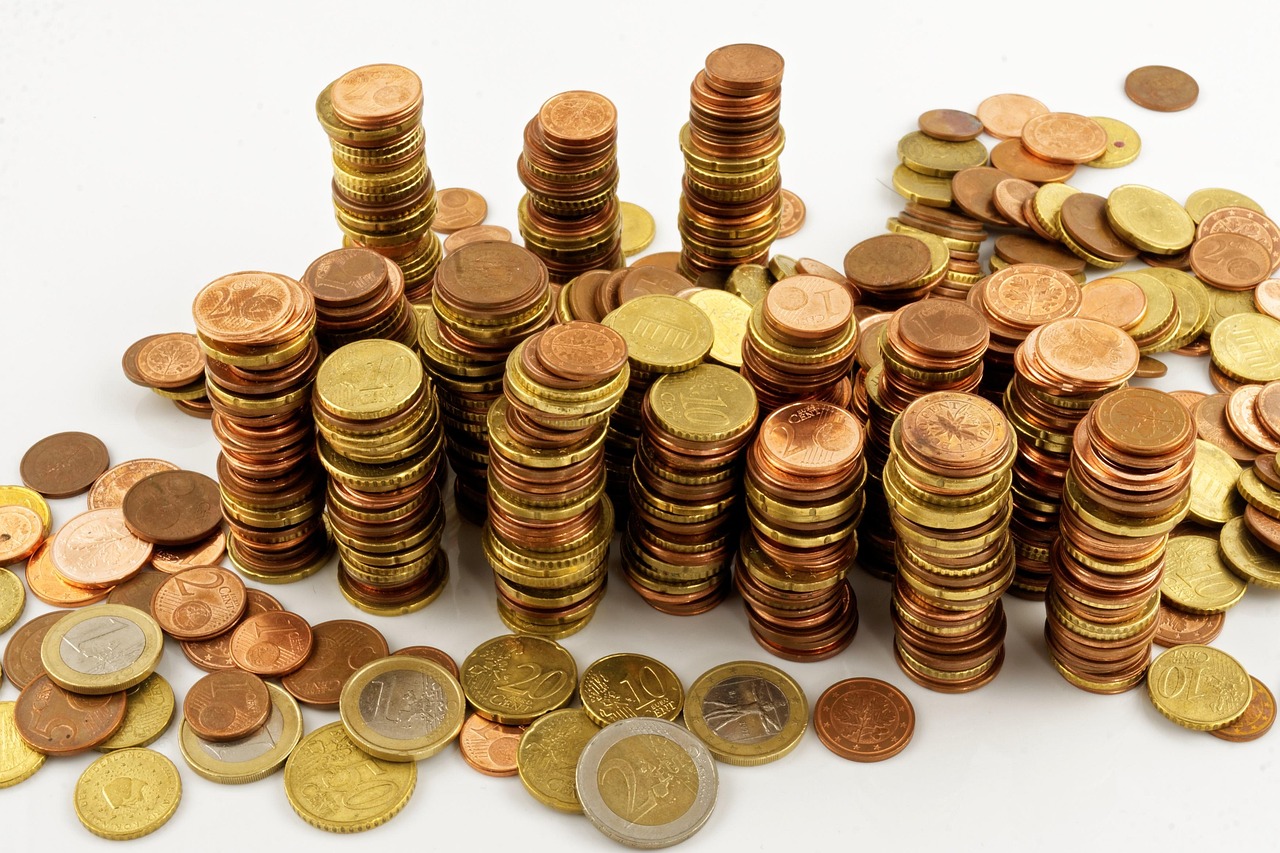 Make Informed Financial Moves Using a Mortgage Calculator With Amortization